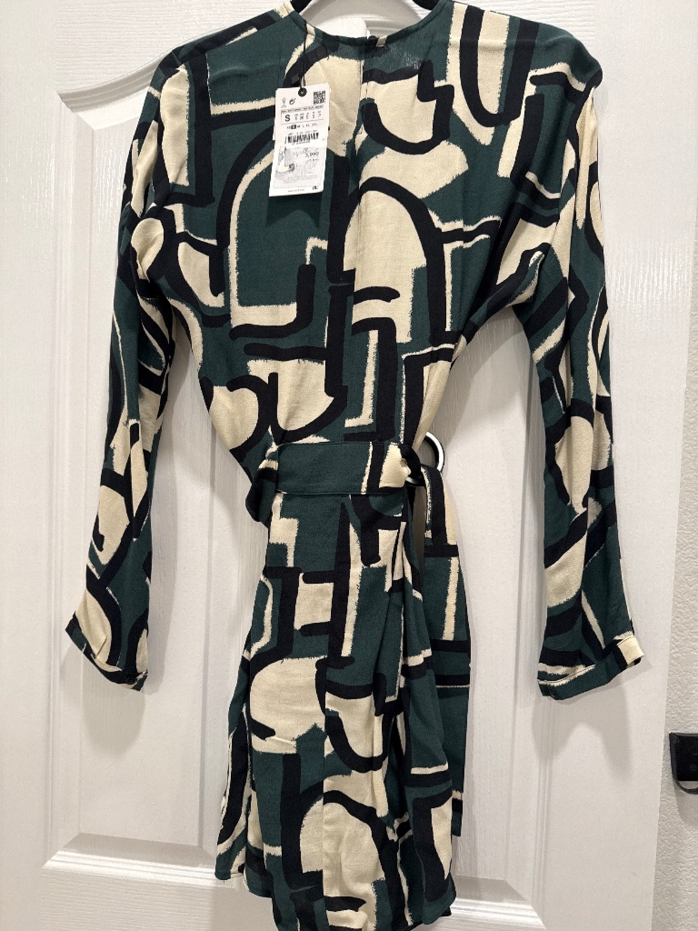 ZARA Womenβs Size S Green Abstract Print Frida Crepe